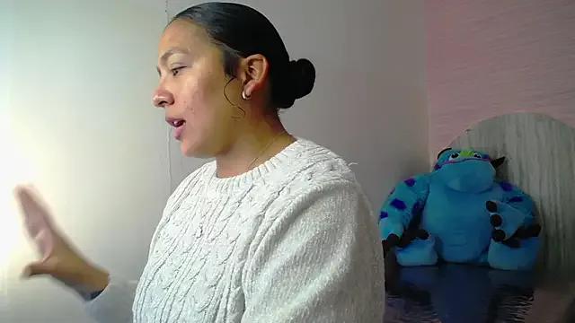 tamara_brown_t from StripChat is Freechat