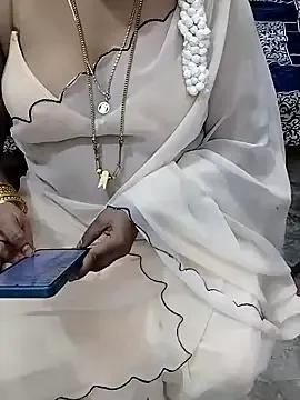 Tamil_Meena from StripChat is Freechat