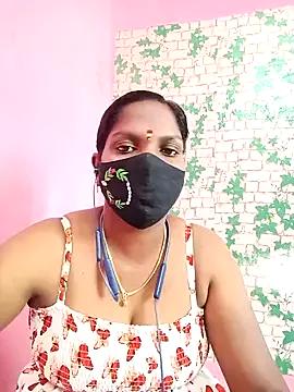 Tamil_queensexy from StripChat is Freechat