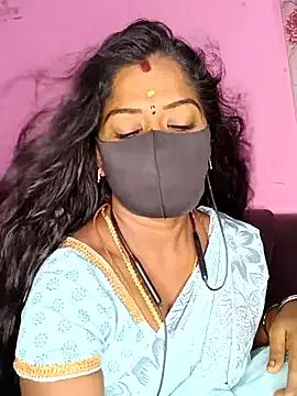 tamilammukuttyy from StripChat is Freechat