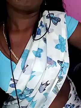 tamilammukuttyy from StripChat is Freechat