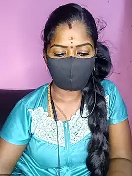 tamilammukuttyy from StripChat is Freechat