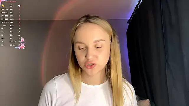 Checkout girls naked models with similar nickname. Cute sexy Free Models.
