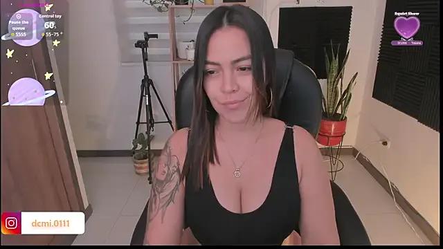 TaniaVelvet from StripChat is Freechat