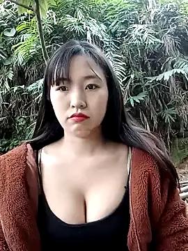 tannhimaimt from StripChat is Freechat