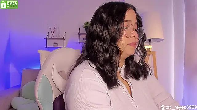 tati_reyess from StripChat
