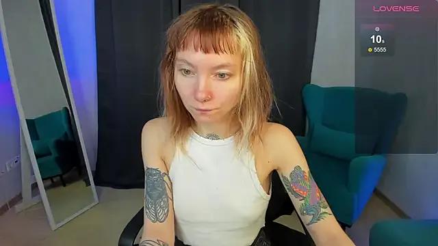 tattoo_art_baby from StripChat is Freechat