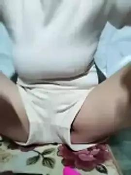 Taylor-r from StripChat is Freechat