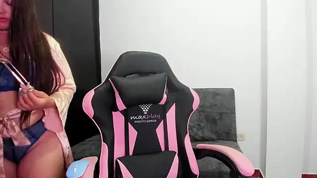 Tender_lia from StripChat is Freechat