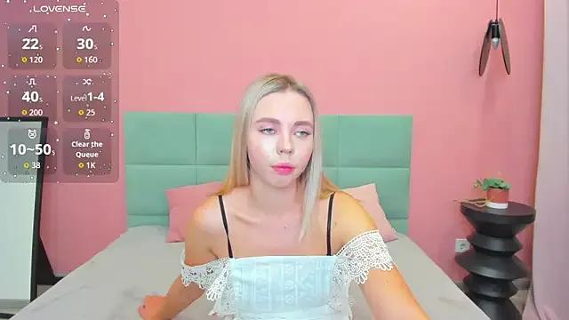TessaAdorable from StripChat is Freechat