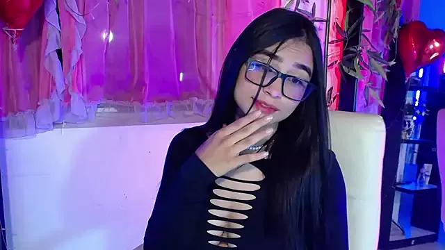 thalia_066 from StripChat is Freechat