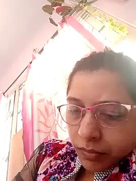 thanusi_2 from StripChat is Freechat