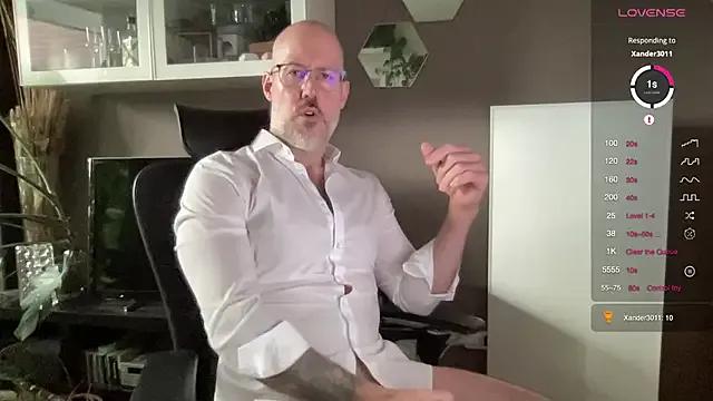 the_new_fit_rubinho from StripChat is Freechat