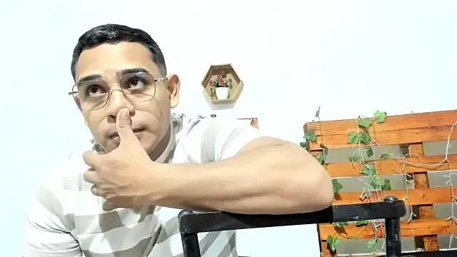 Thiago_Thompson from StripChat is Freechat