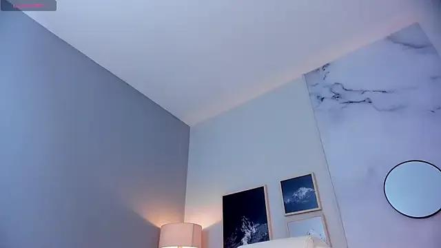 Tiffany_Low from StripChat is Freechat