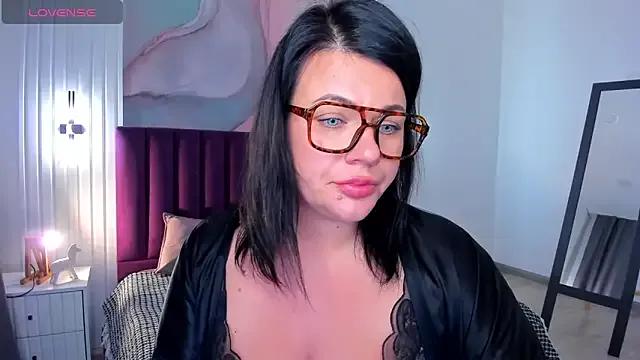 TiffanyDoyle from StripChat is Freechat