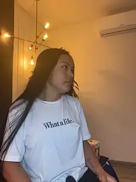 TiffanyyLam from StripChat is Freechat