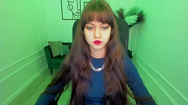 TiffanyYounge from StripChat is Freechat