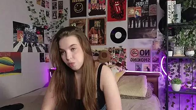 ToniaRoehr from StripChat is Freechat