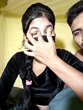Trending_couple_1 from StripChat is Freechat