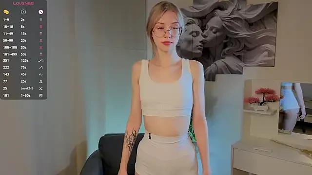 Checkout girls naked models with similar nickname. Cute sexy Free Models.
