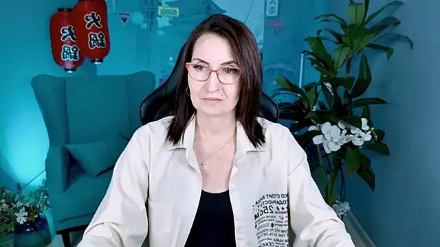 UnaTerra from StripChat is Freechat