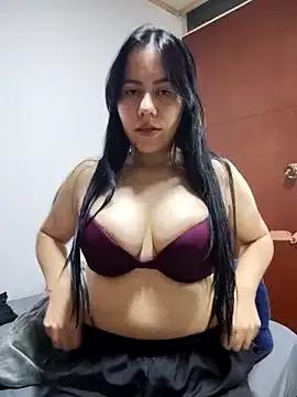 valen-sexx from StripChat is Freechat