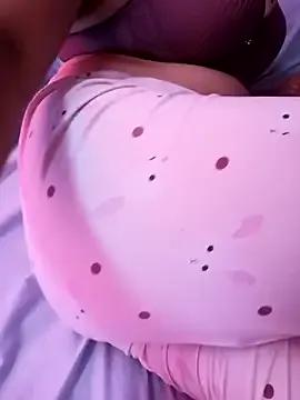 Valentina_morsh from StripChat is Freechat