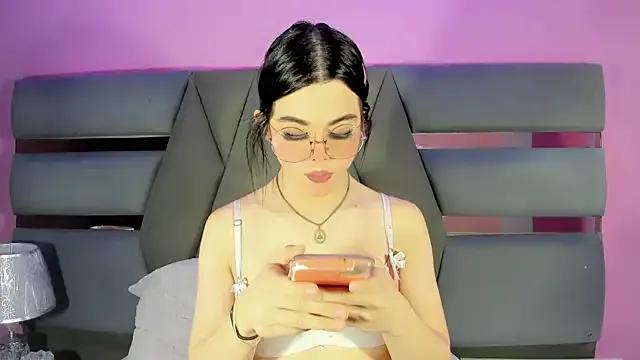 ValentinaBruce from StripChat is Freechat
