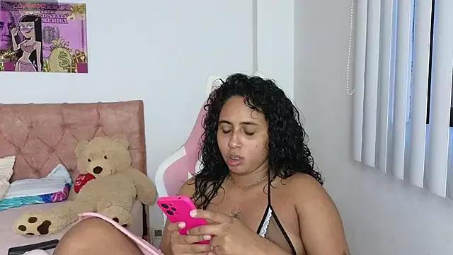 Valery_lovexx from StripChat is Freechat