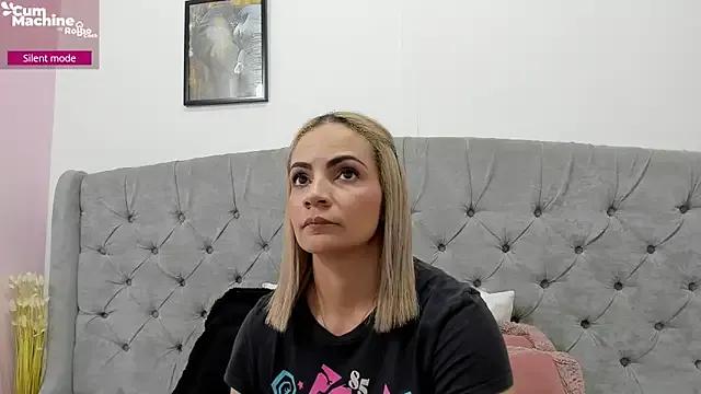 Valesskahall from StripChat is Freechat