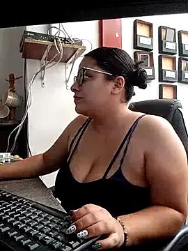 Vanesitacooper from StripChat is Freechat