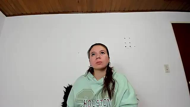 Vanessa_Martinz from StripChat is Freechat