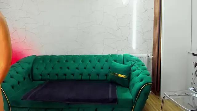 Vanessa_Posh from StripChat is Freechat