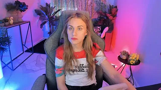 VanessaMates from StripChat is Freechat