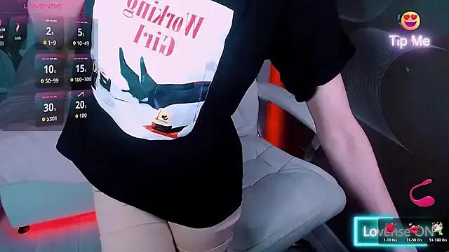 Vanilla-Dream from StripChat is Freechat