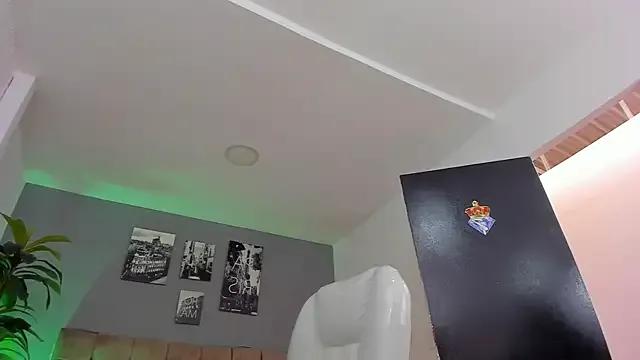 Vannelope_bigboobs from StripChat is Freechat