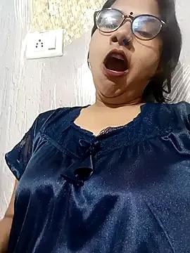 Vanshika1432 from StripChat is Freechat