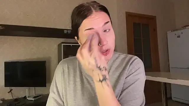 VelvetNote from StripChat is Freechat