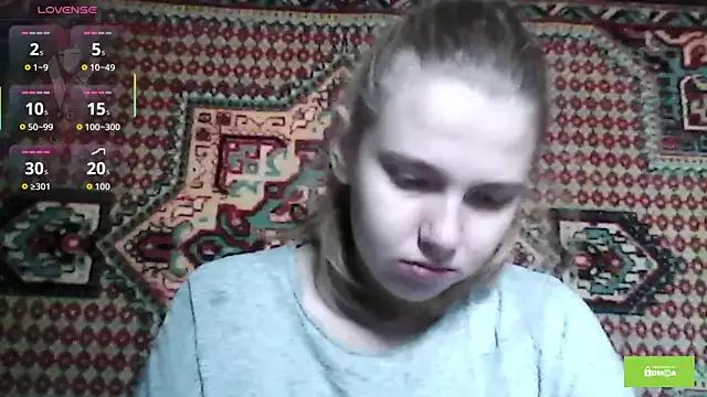 venus_in_flames from StripChat is Freechat