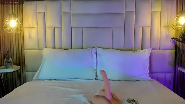 VenuzSofia from StripChat is Freechat