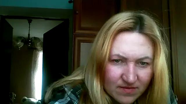 Vera_Moon from StripChat is Freechat