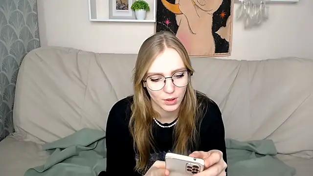 VeronicaAndersen from StripChat is Freechat