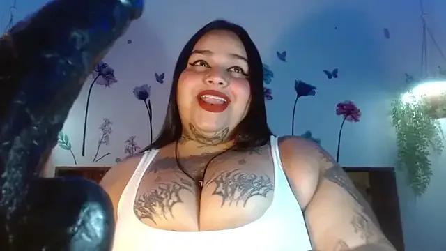 VeronikCuhubby from StripChat is Freechat
