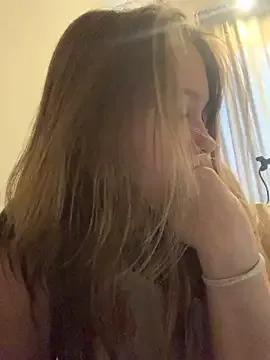 VesnaCrystal from StripChat is Freechat