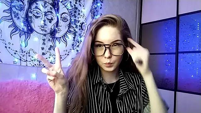 VETT_KITTY from StripChat is Freechat