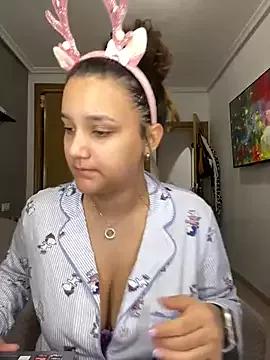 Victoriacastillo from StripChat is Freechat