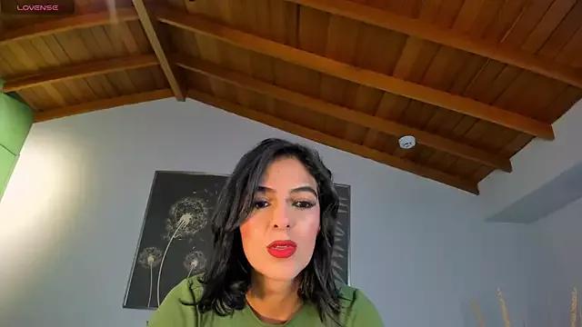 VictoriaMilan_ from StripChat is Freechat