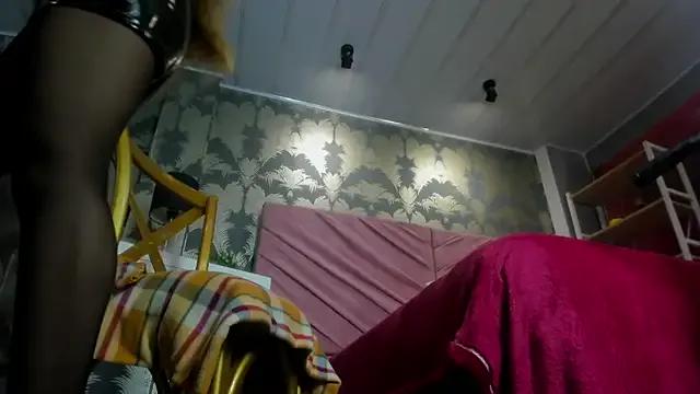 Checkout girls naked models with similar nickname. Cute sexy Free Models.