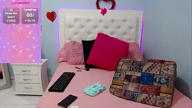Viiictoriiaa from StripChat